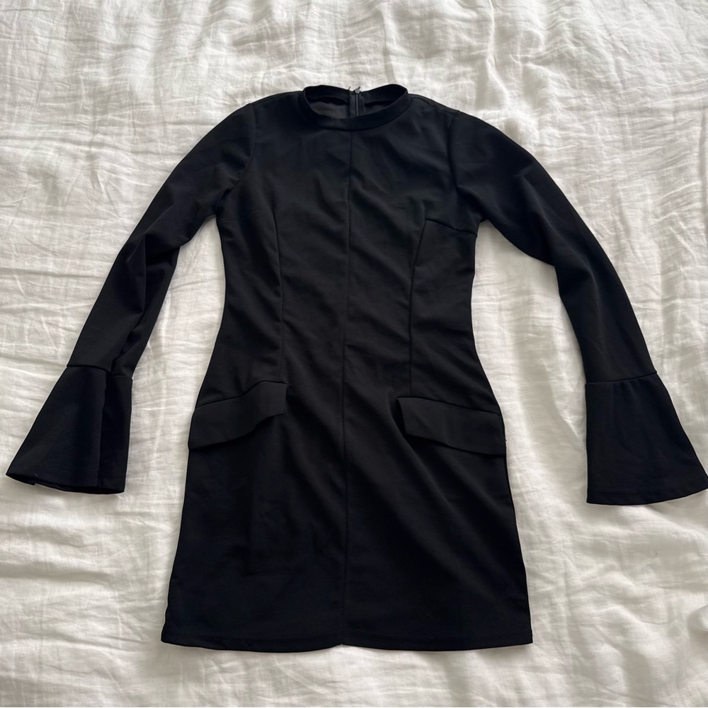 Elegant Black Long Sleeve Dress